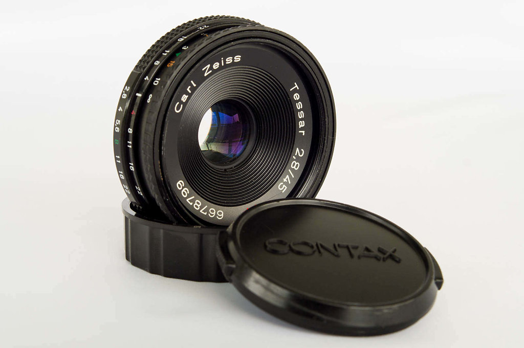 Carl Zeiss Tessar T* 45mm f/2.8 for Contax